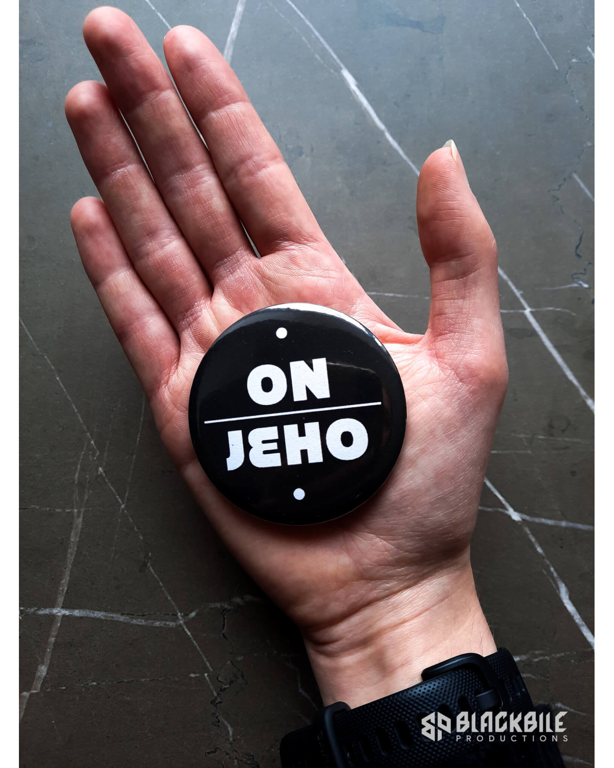 Big button badge On Jeho pronouns